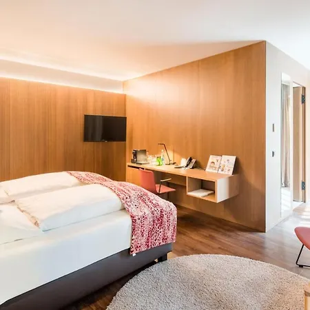 Western Premier Rebstock Отель 4*