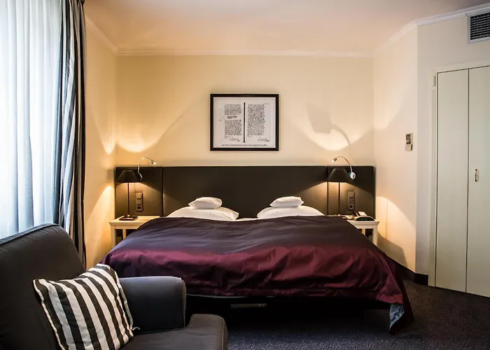 فندق Western Premier Rebstock 4*