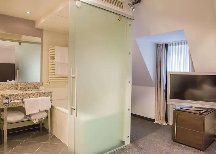 فندق Western Premier Rebstock 4*