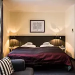 Hotel Western Premier Rebstock 4*