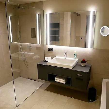 Otel Western Premier Rebstock Würzburg
