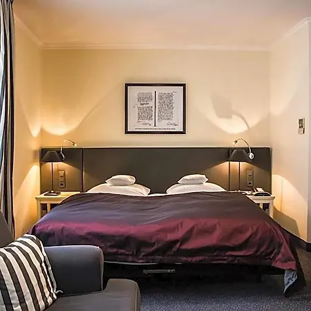 Western Premier Rebstock Otel